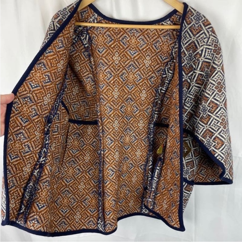 Caerwys Clothes 100% Pure Wool Cape Waistcoat Tapestry Design Vintage 1970s OSFA - Picture 5 of 10